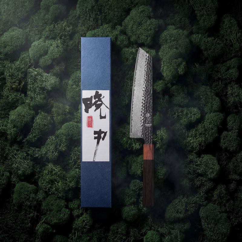 <p><strong>Japanisches Damaststahl Kochmesser </strong></p>